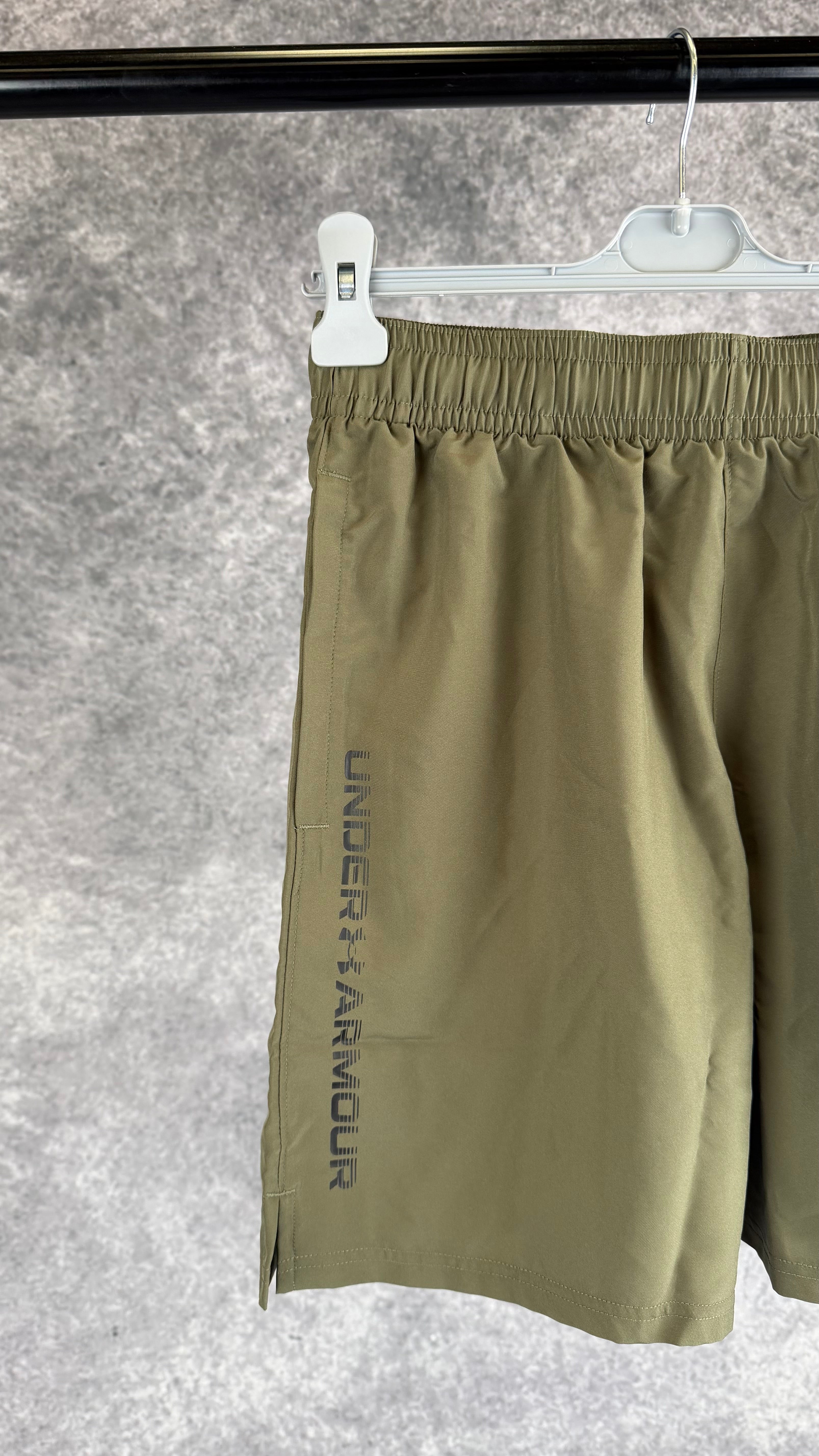 Under armour khaki woven shorts