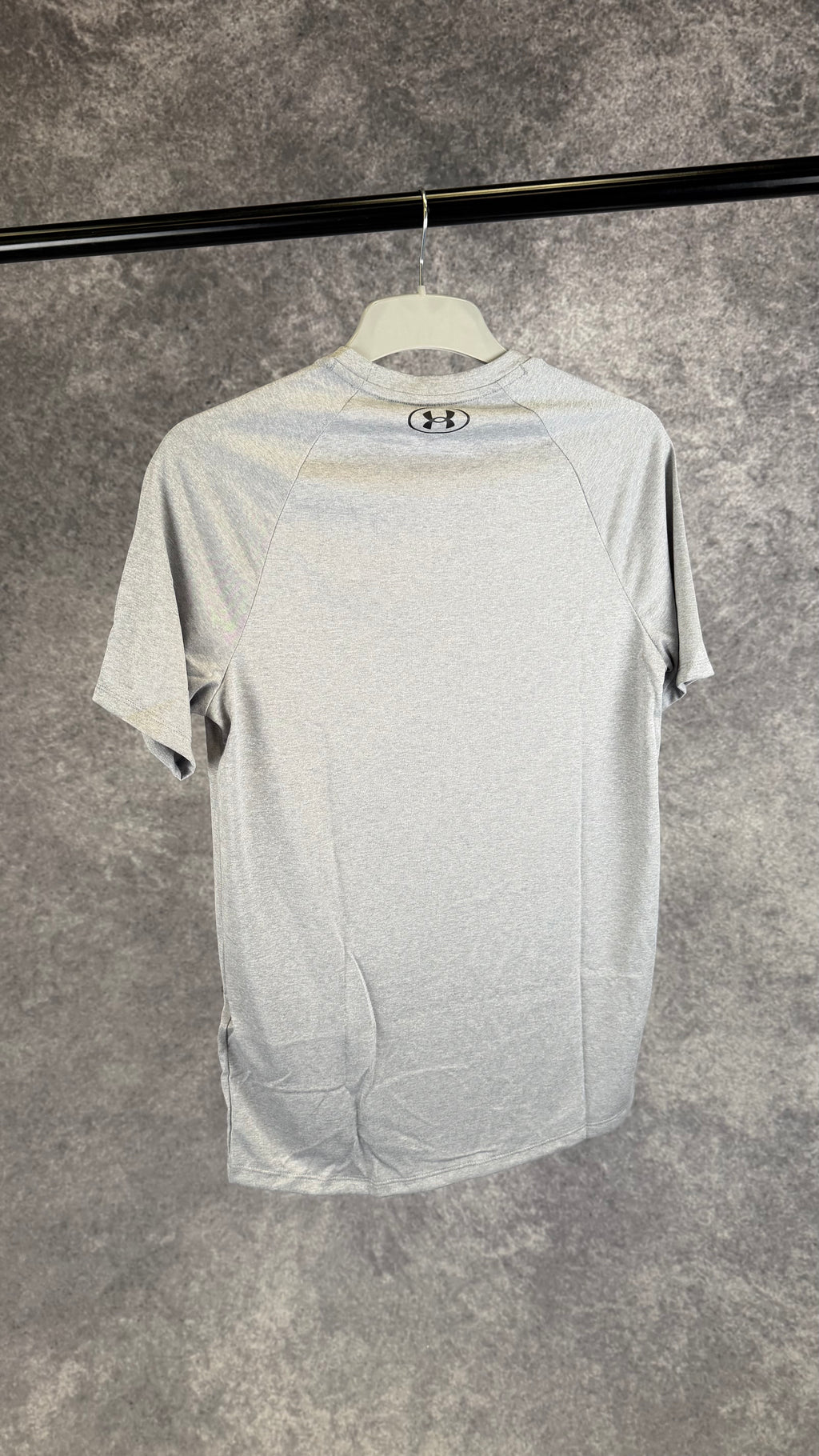 Under armour tech 2.0 grey t shirt