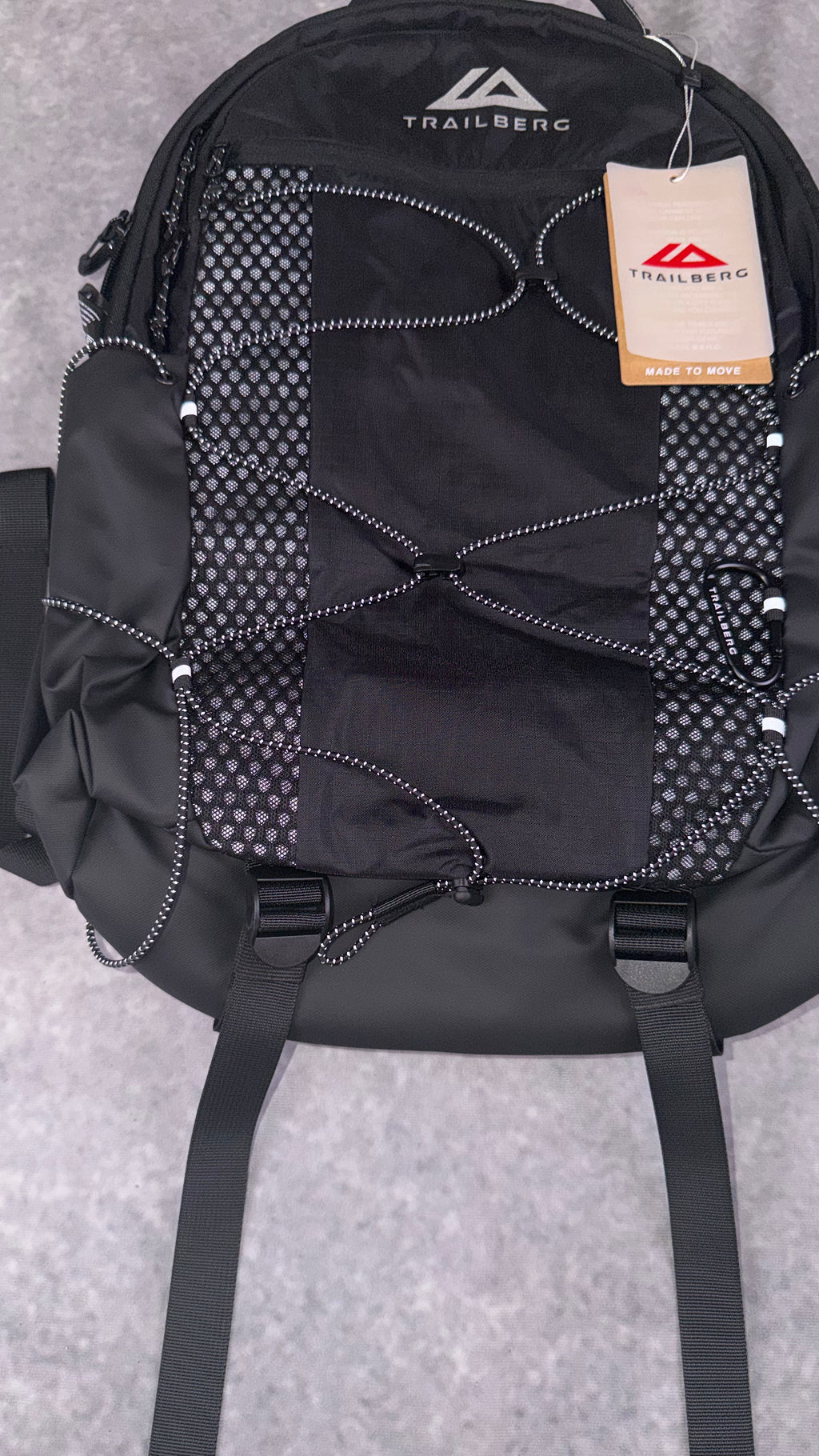 Trailberg black backpack.