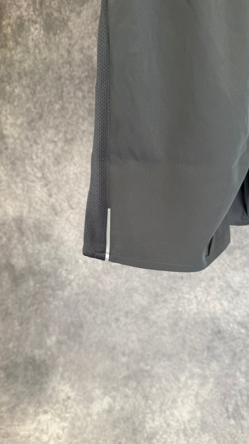 Trailberg essentials 2.0 grey shorts.