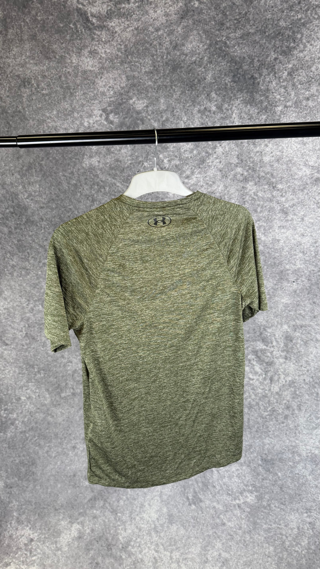 Under armour tech khaki t shirt