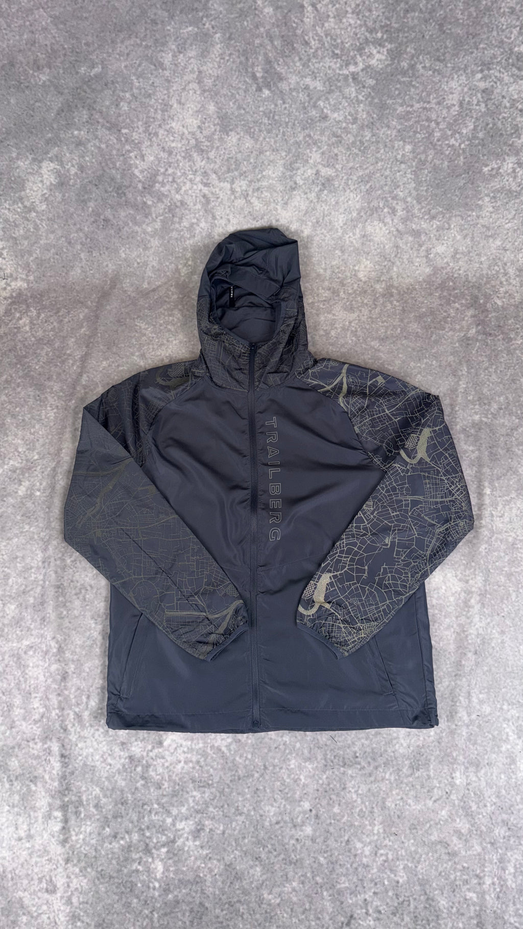 Retail price £90 Trailberg Geneva windbreaker ombré blue