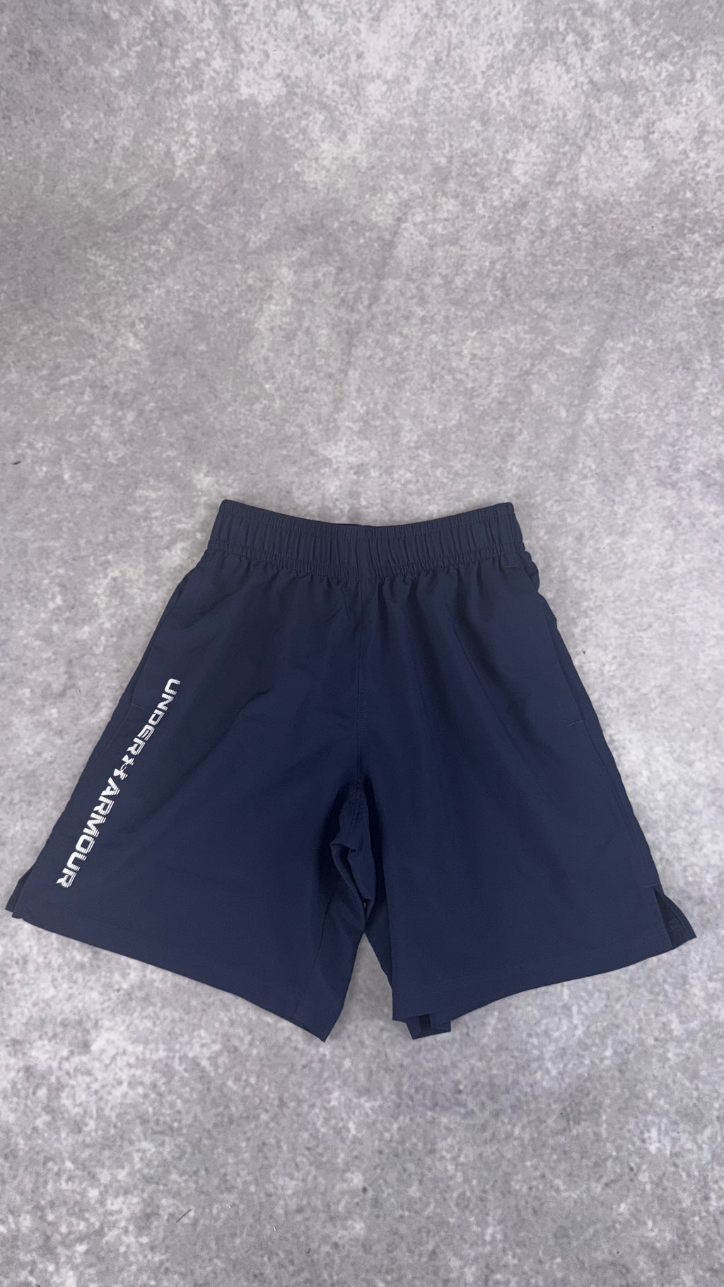Retail £25 Under Armour tech woven word mark navy shorts.