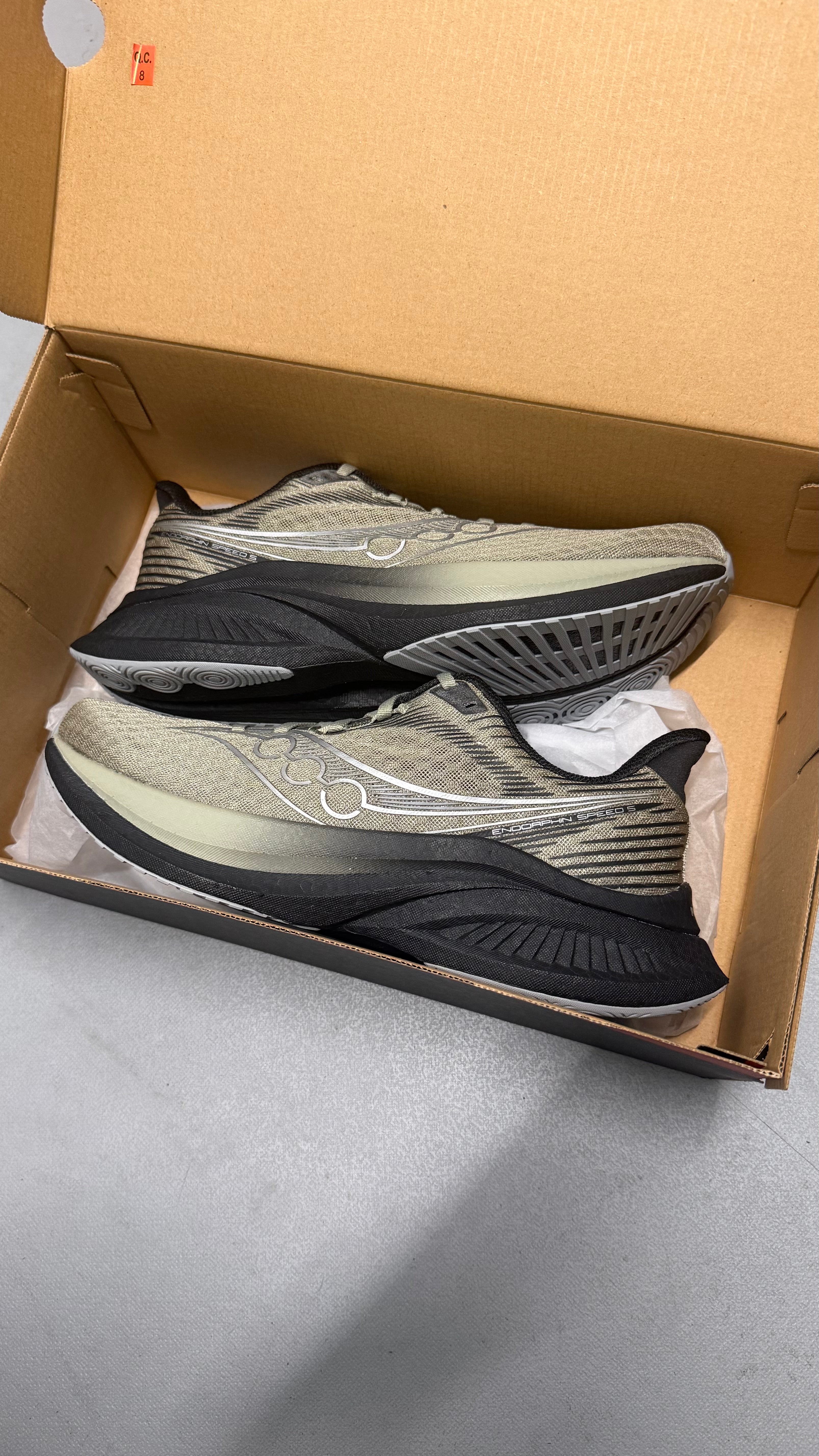 Saucony endorphin speed 5 laurel/black