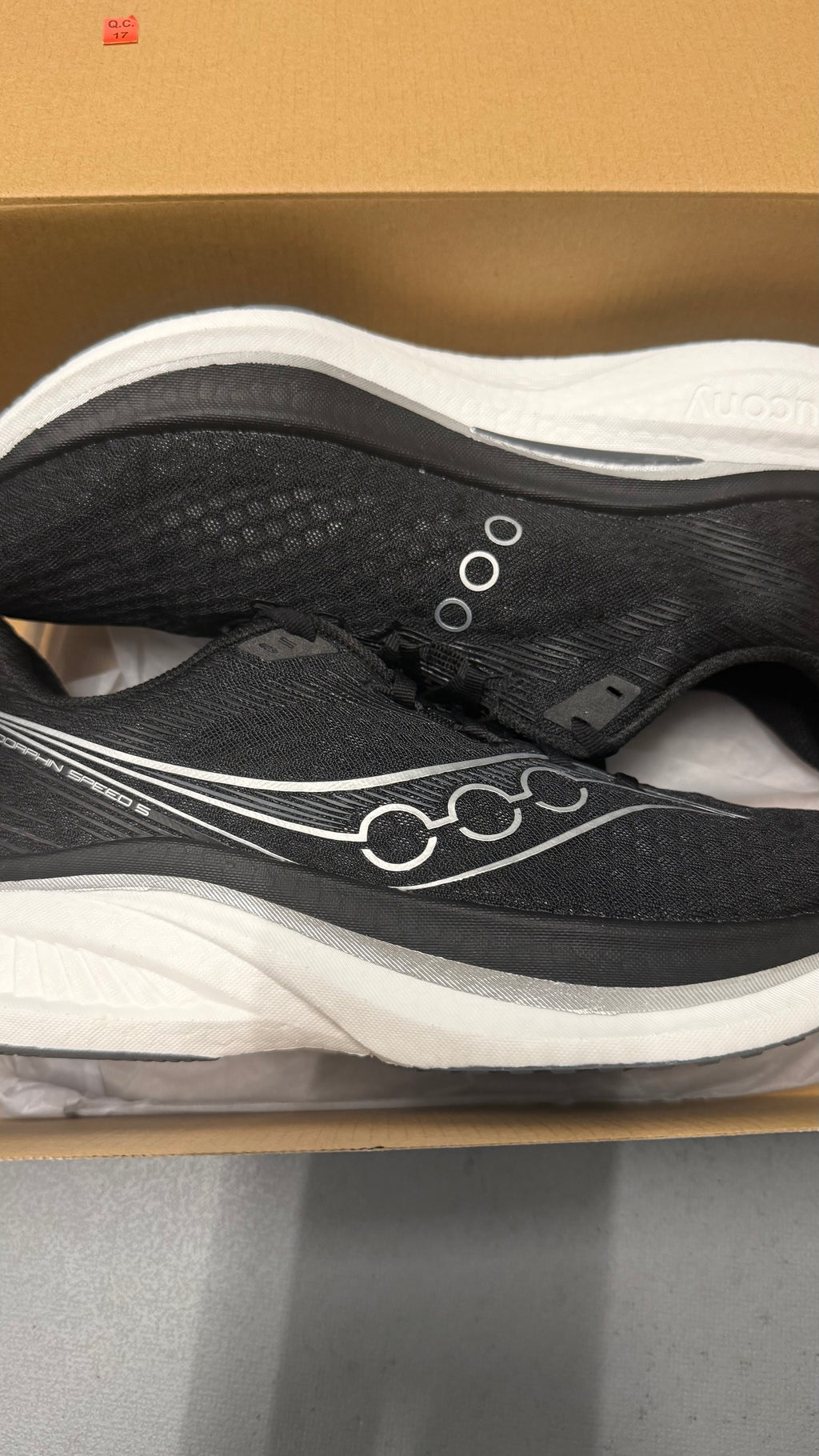 Saucony endorphin speed 5 black/white