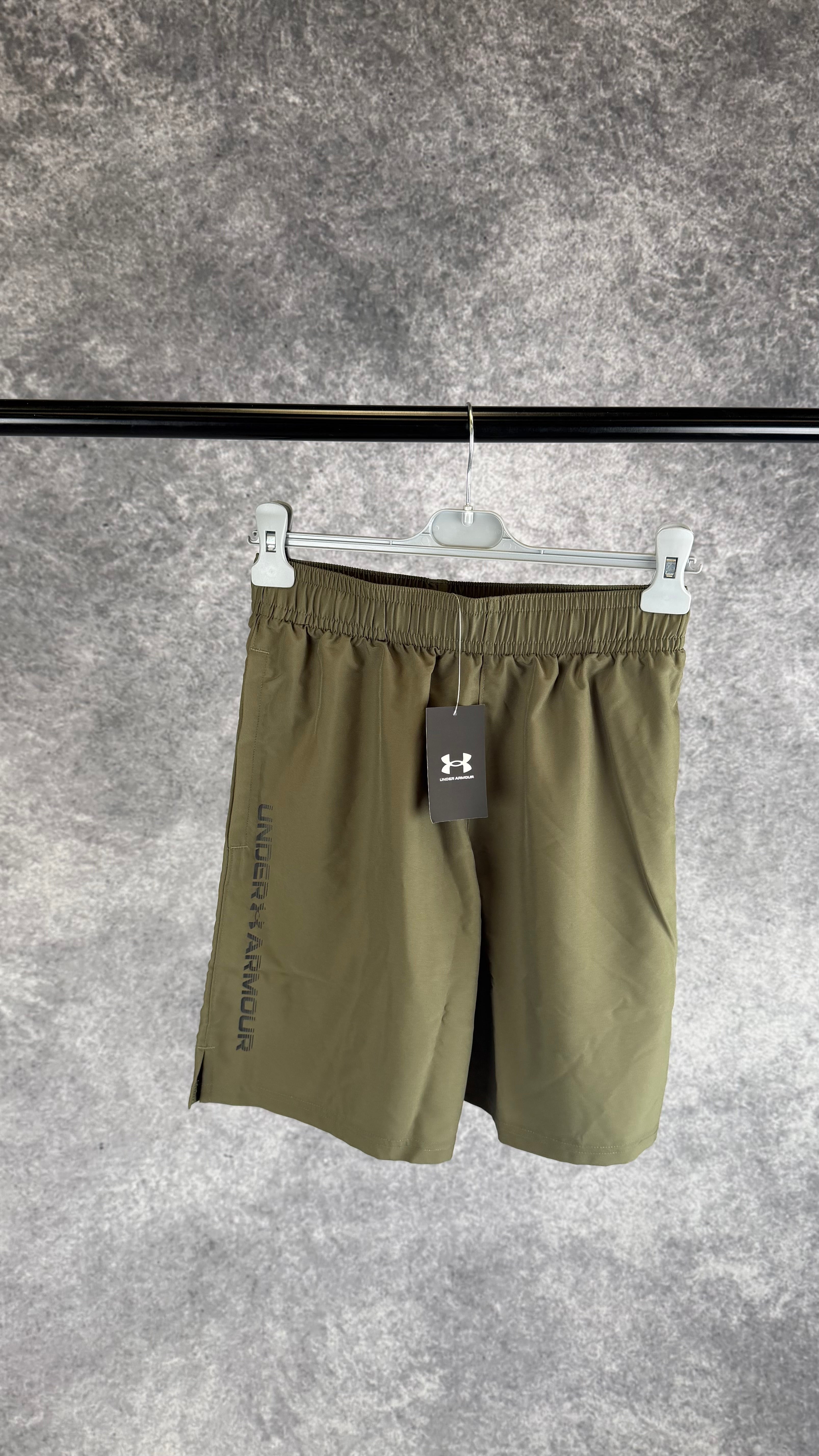 Under armour khaki woven shorts