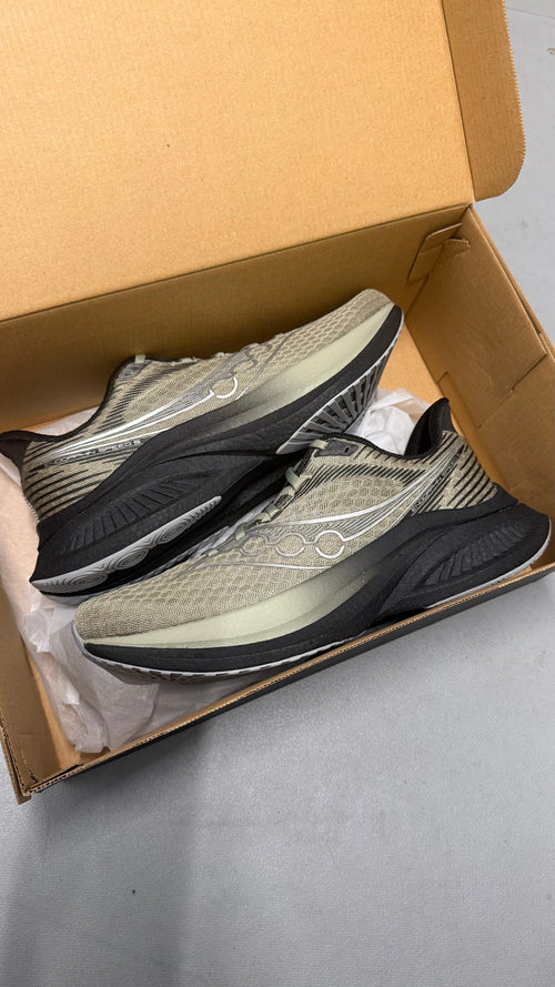 Saucony endorphin speed 5 laurel/black