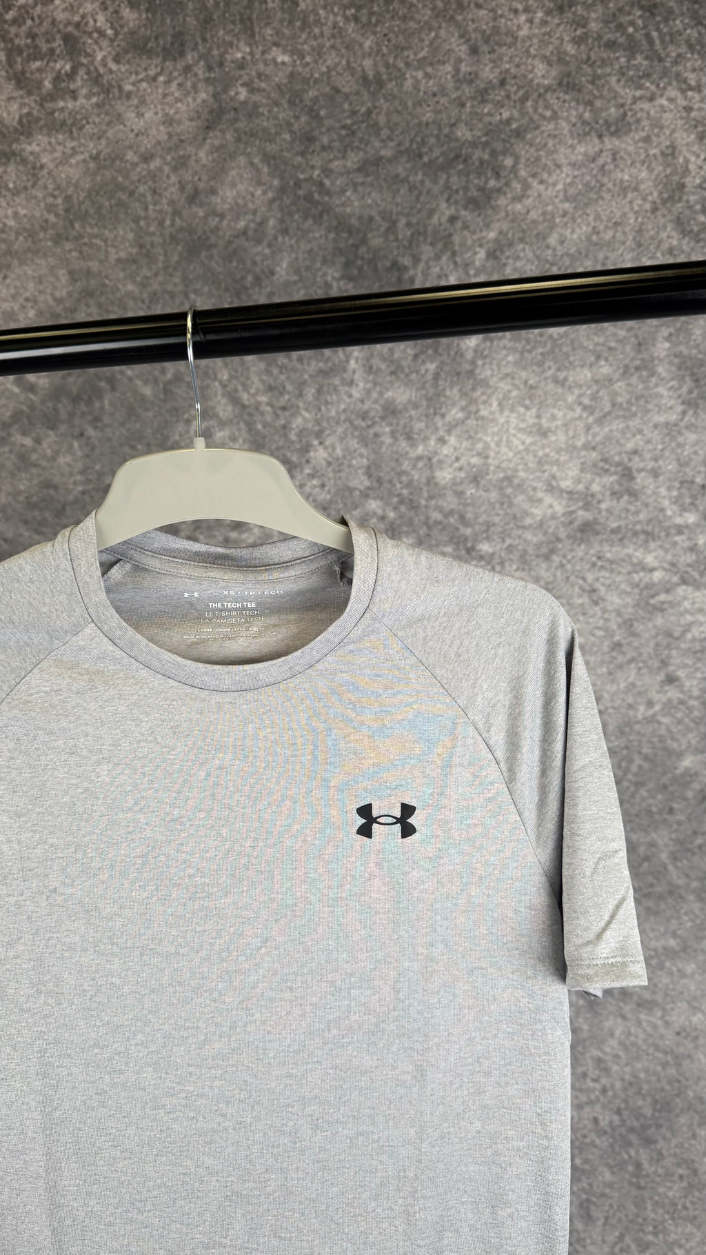 Under armour tech 2.0 grey t shirt