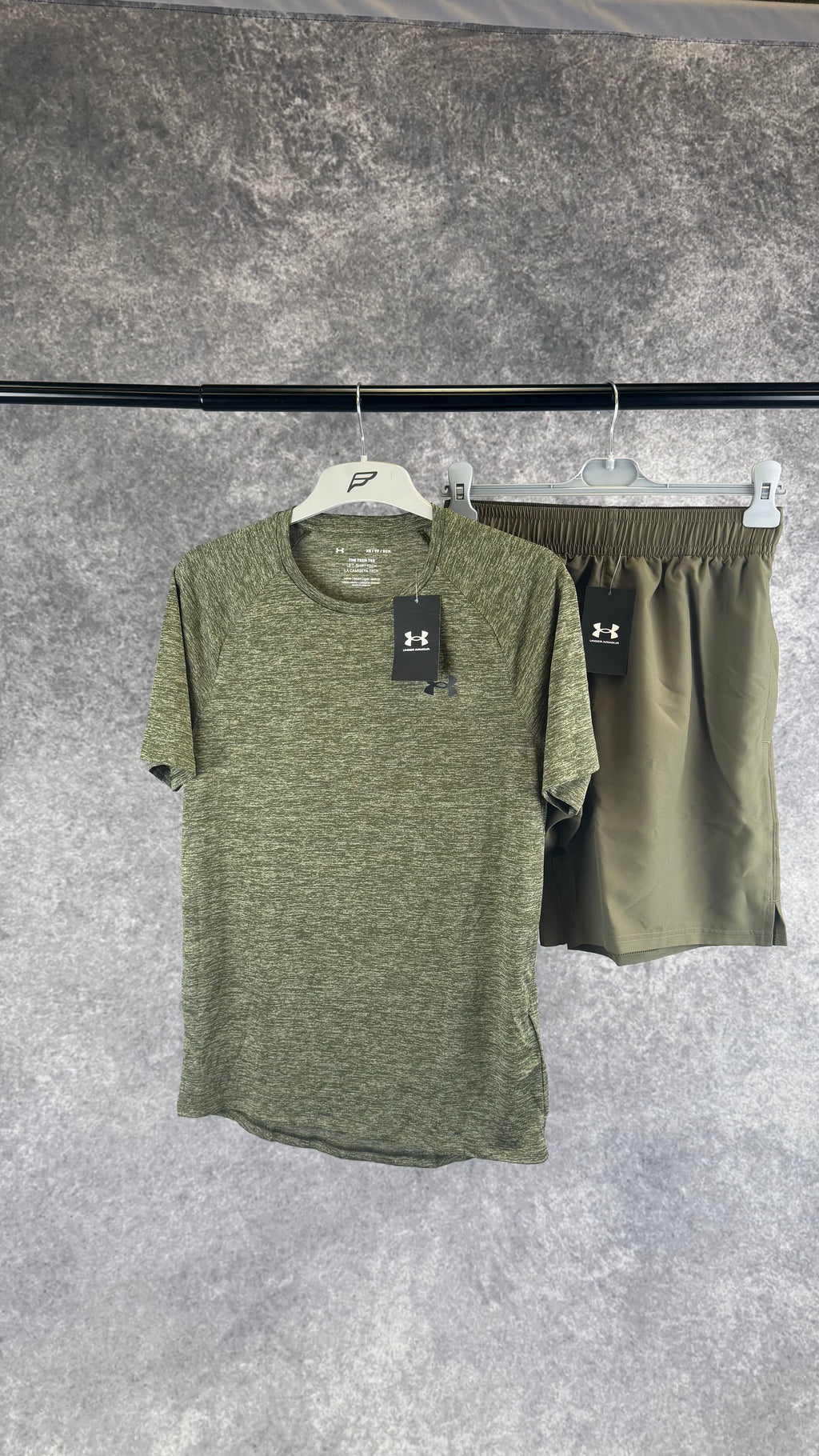 Under armour khaki shorts and t shirt set