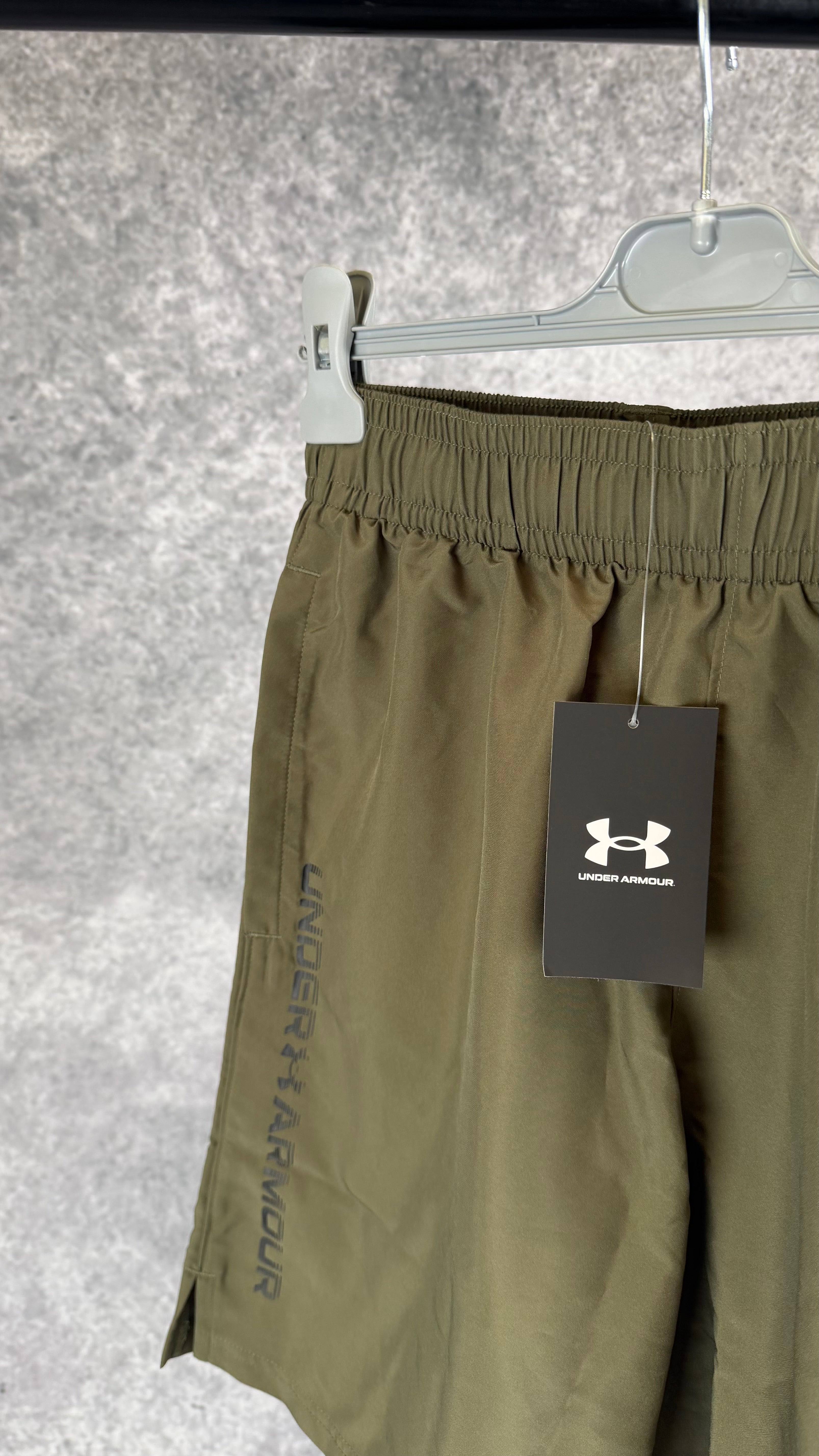 Under armour khaki woven shorts