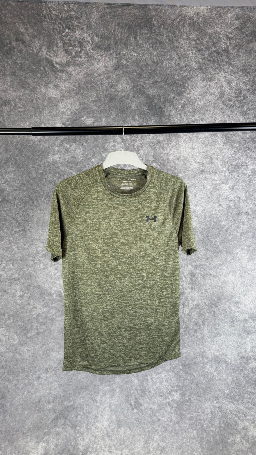 Under armour tech khaki t shirt