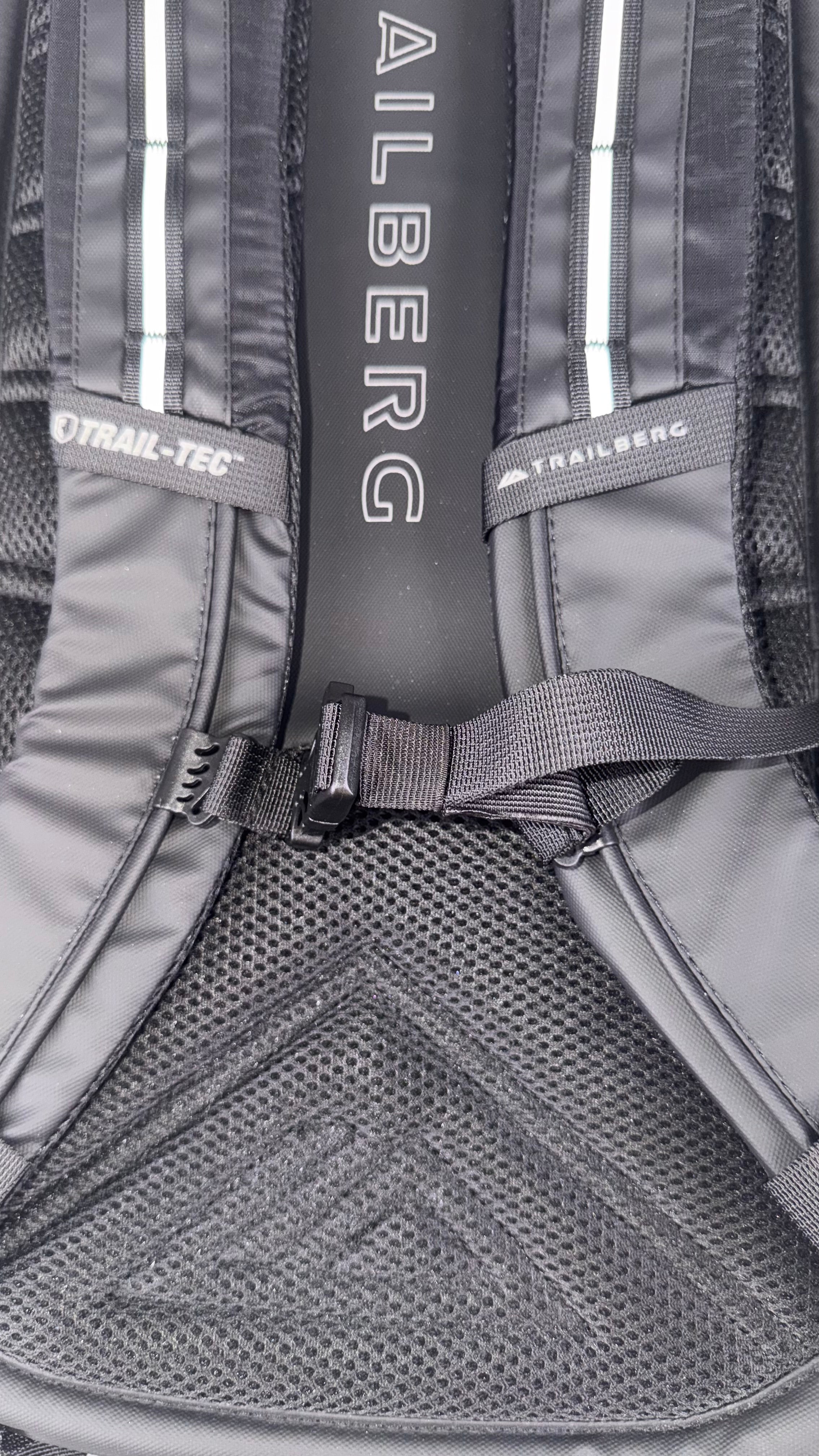 Trailberg black backpack.