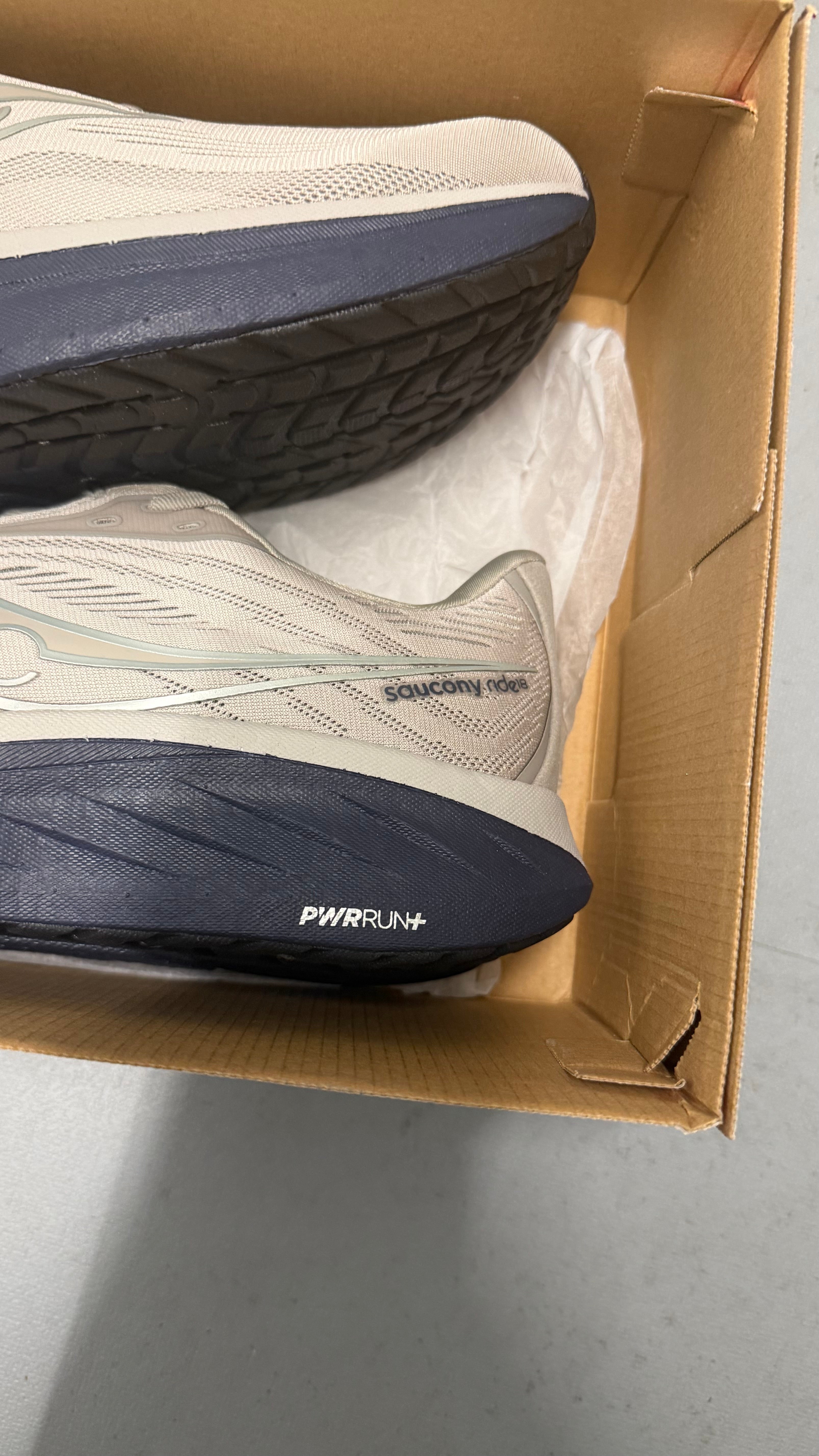 Saucony ride 18 dove/navy