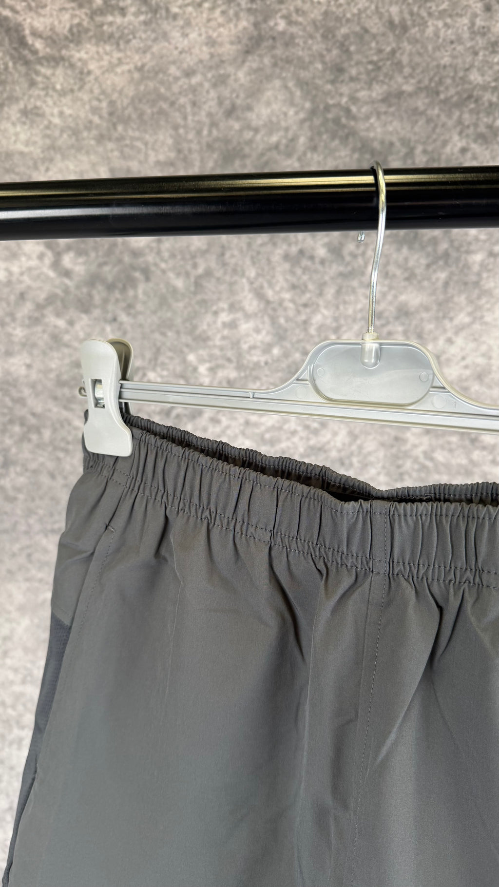 Trailberg essentials 2.0 grey shorts.