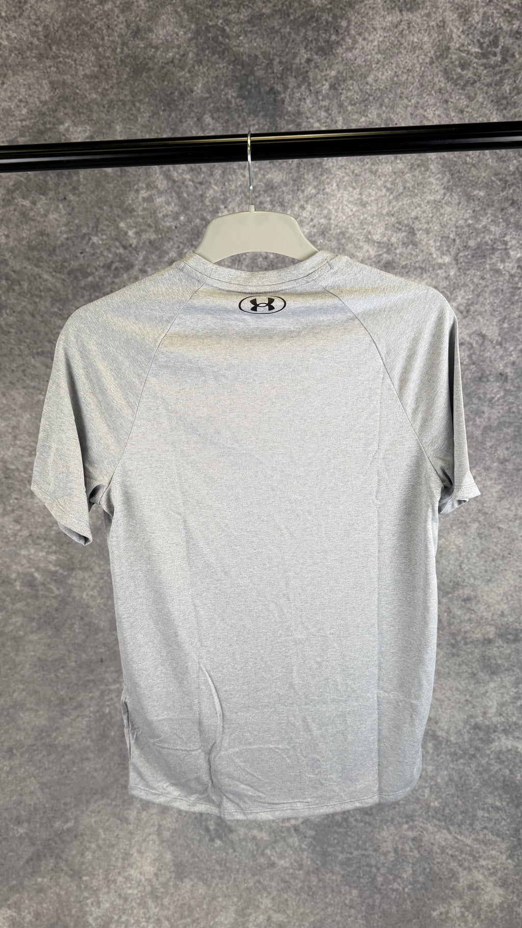 Under armour tech 2.0 grey t shirt